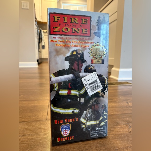 Other - FDNY Firefighter Action Figure - Black & Yellow Gear